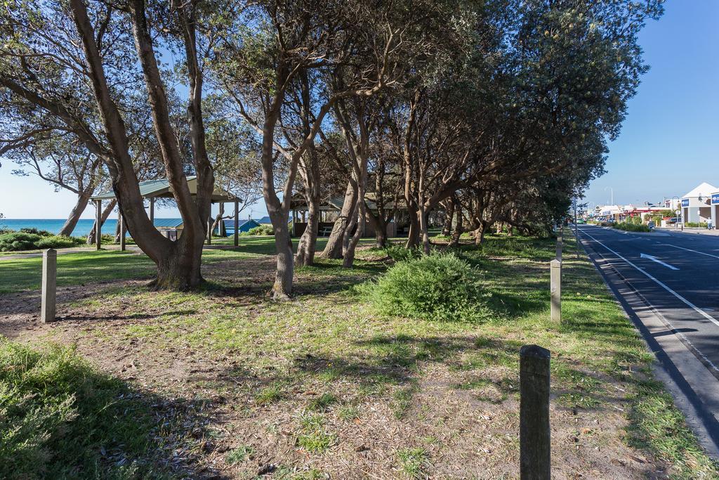 Seaside Apartment Getaway Dromana Buitenkant foto